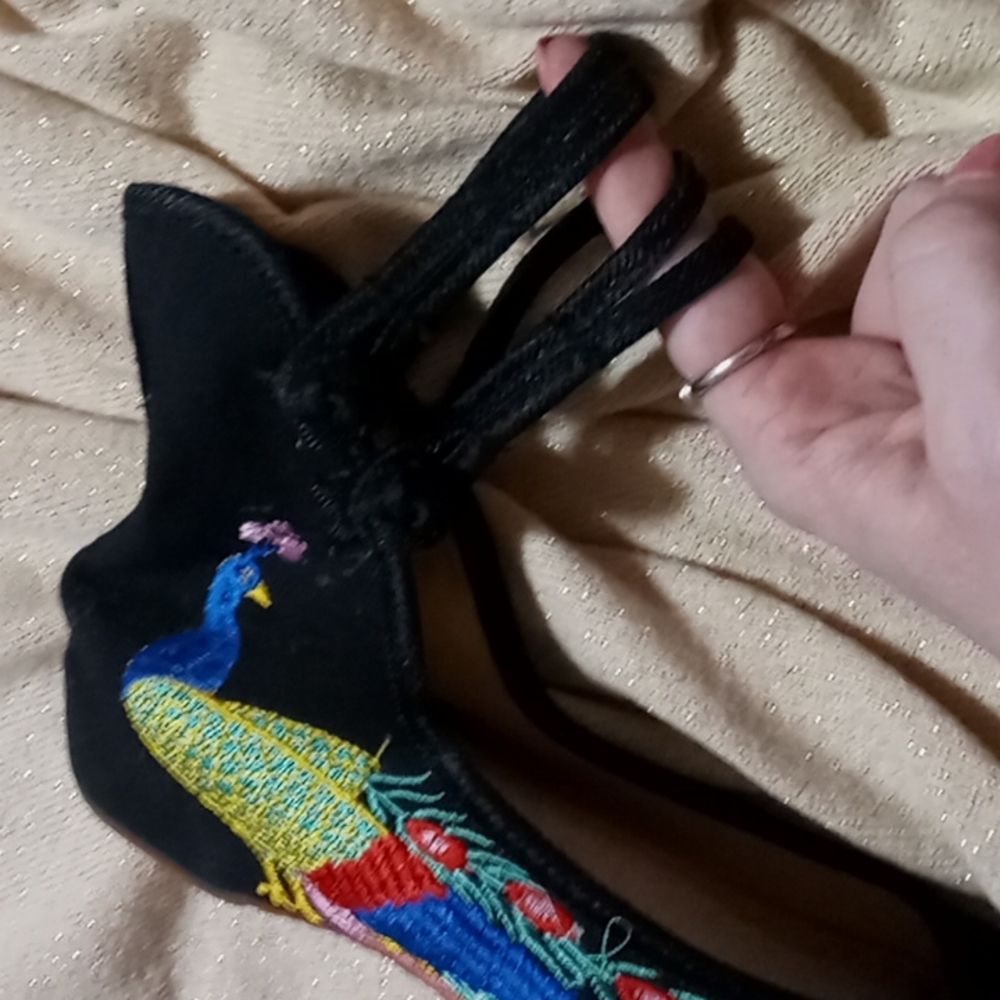 Sandals - Picture 6 of 6